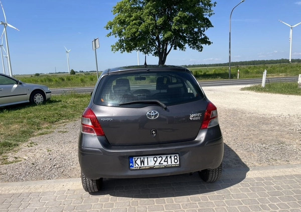 Toyota Yaris cena 20800 przebieg: 199000, rok produkcji 2011 z Bochnia małe 781